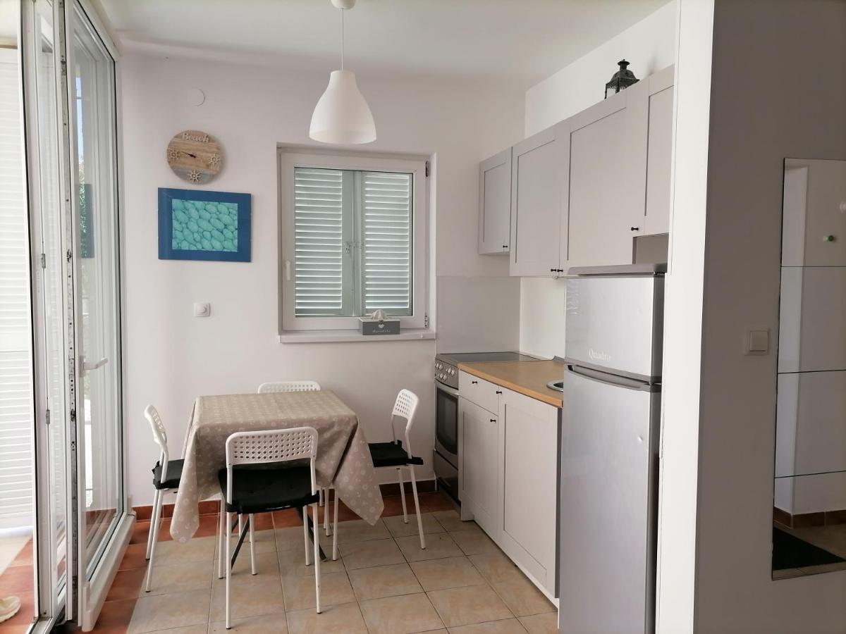 Apartment Nano-Maris โนวาลยา ภายนอก รูปภาพ